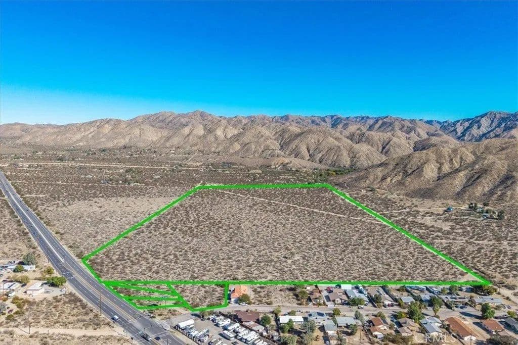 Lots & Land-Other in Morongo Valley - Morongo Valley, California, 92256