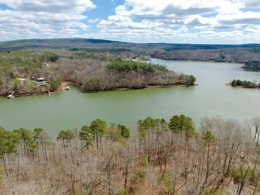 1.47 acres of waterfront land in Campbell County, VA!