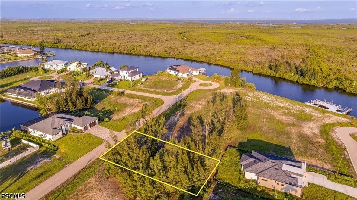 Vacant Land in Cape Coral - Cape Coral, Florida, 33993