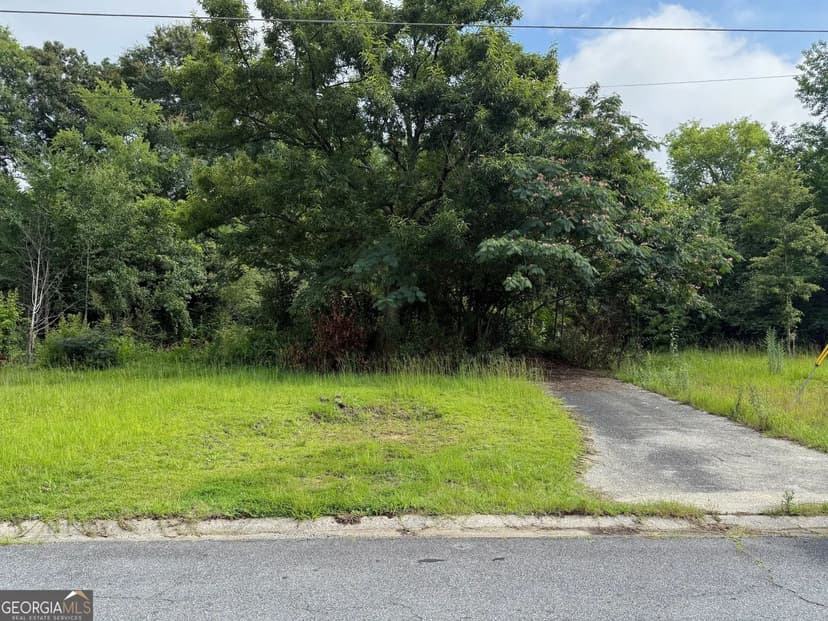 Property from 2801 Deeb Drive - KW