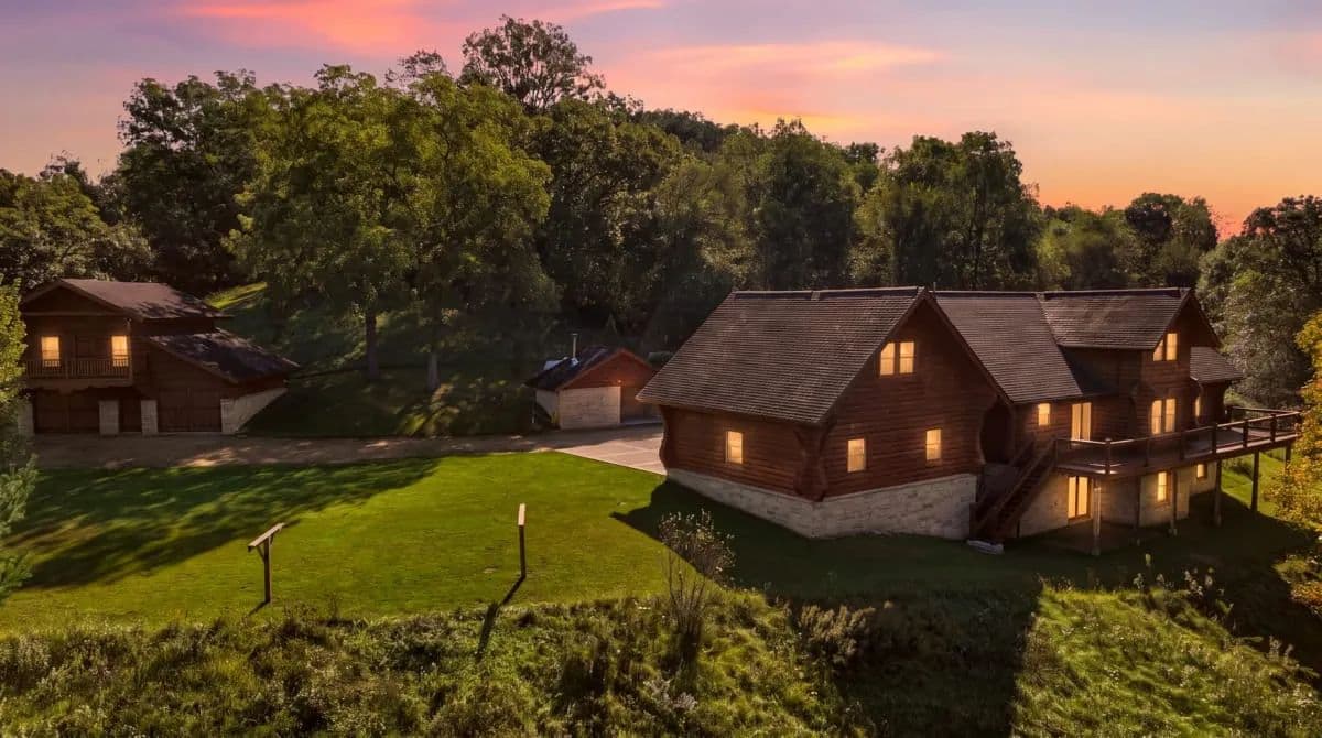 96.25-Acre Log Home, Pasture & Recreational Estate in Grant County, Wisconsin - Mount Hope, Wisconsin, 53816