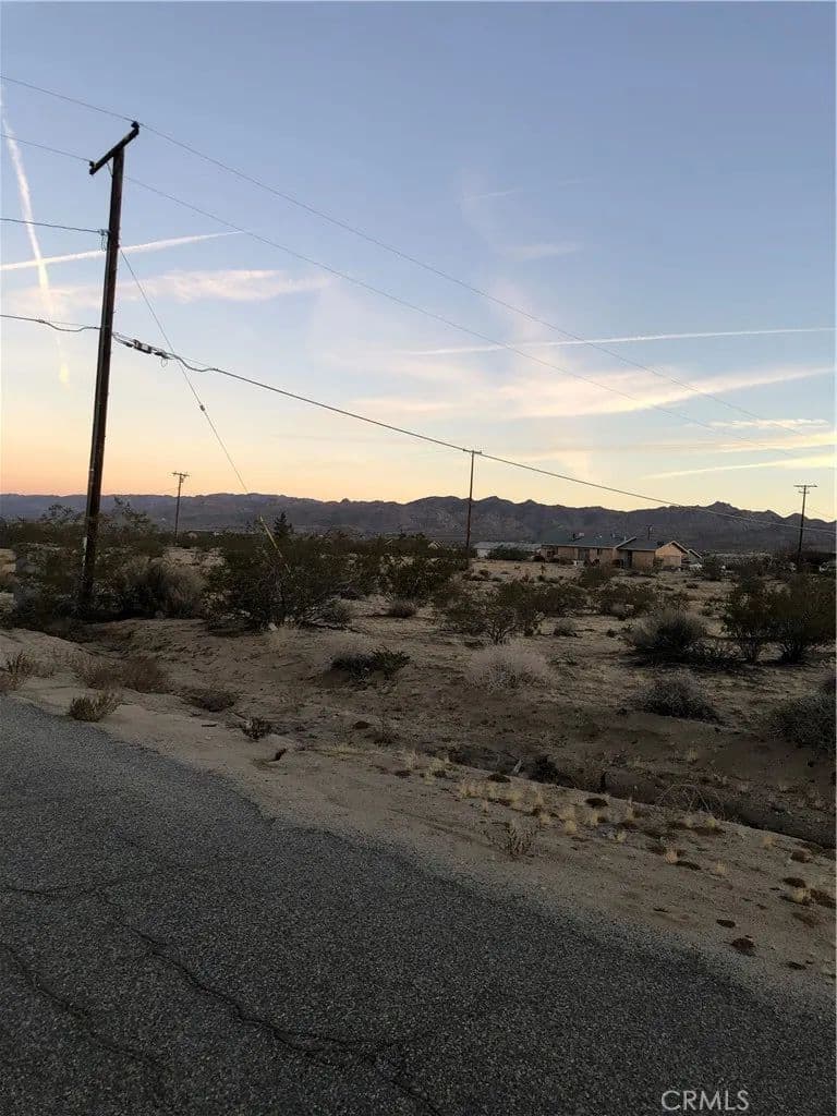 Lots & Land-Other in Joshua Tree - Joshua Tree, California, 92252