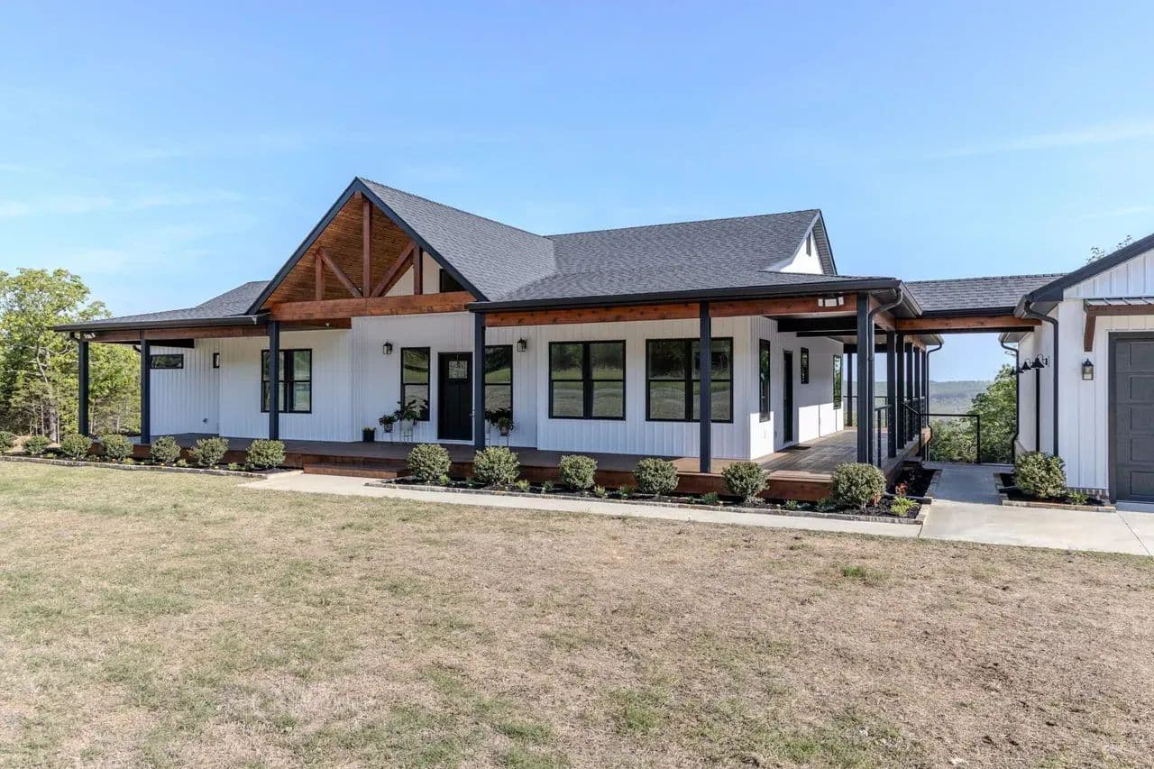 Greenwood Estate On Main - Greenwood, Arkansas, 72936