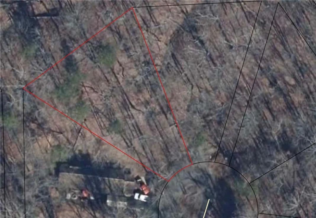 0.3 Acres of Land for Sale in Westminster, SC - Westminster, South Carolina, 29693