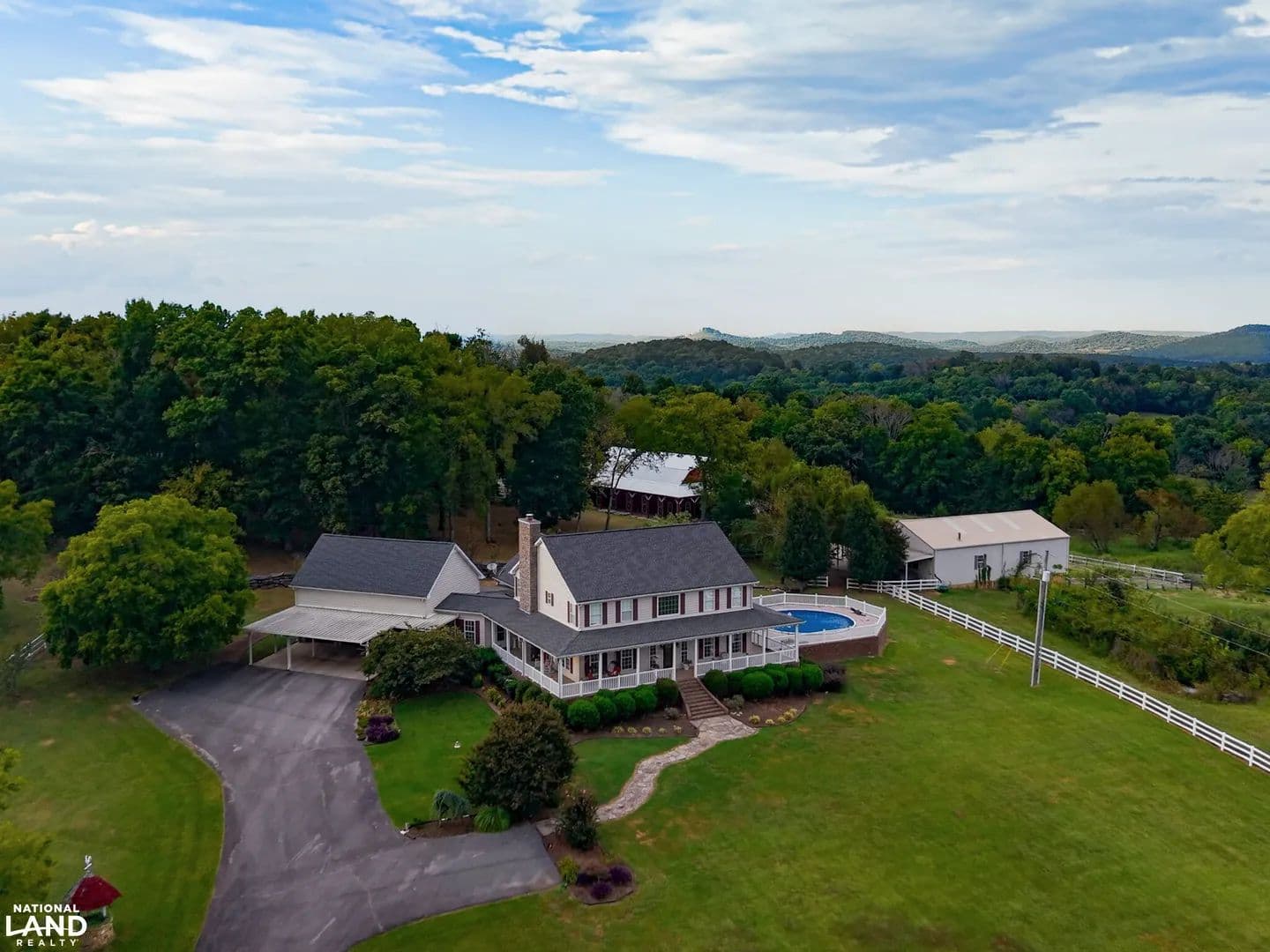 107 Acre Luxury Equestrian & Cattle Estate - Readyville, Tennessee, 37149