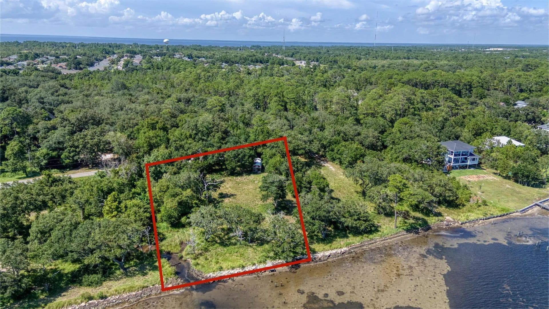 0.98 Acres of Land for Sale in Gulf Breeze, FL - Gulf Breeze, Florida, 32563