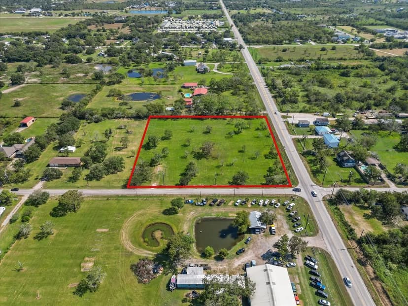 Property from 939 28th Street - KW