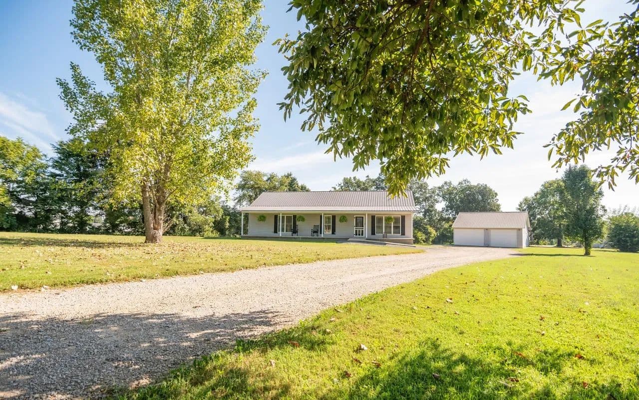 3-Bed Home on 4.8±AC For Sale - Puxico, Missouri, 63960