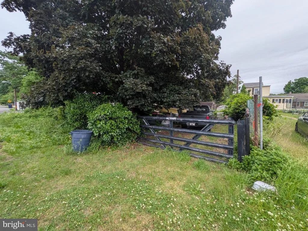 Land for Sale in Bristol, Pennsylvania - Bristol, Pennsylvania, 19007