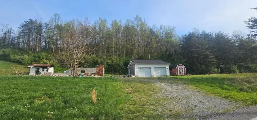 Lots & Land-Other in Louisa