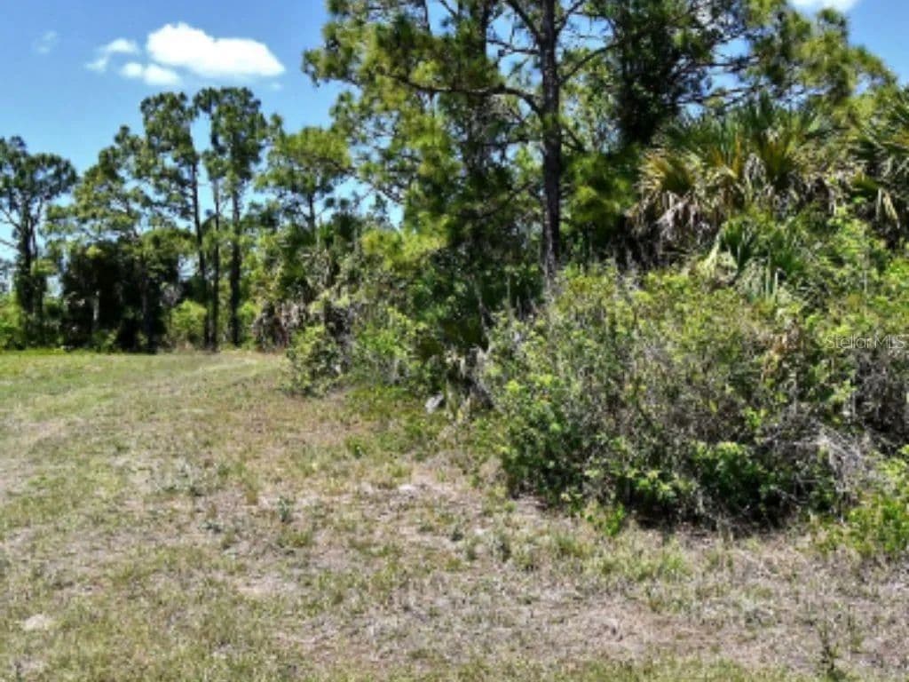 Lots & Land-Other in NORTH PORT - North Port, Florida, 34288