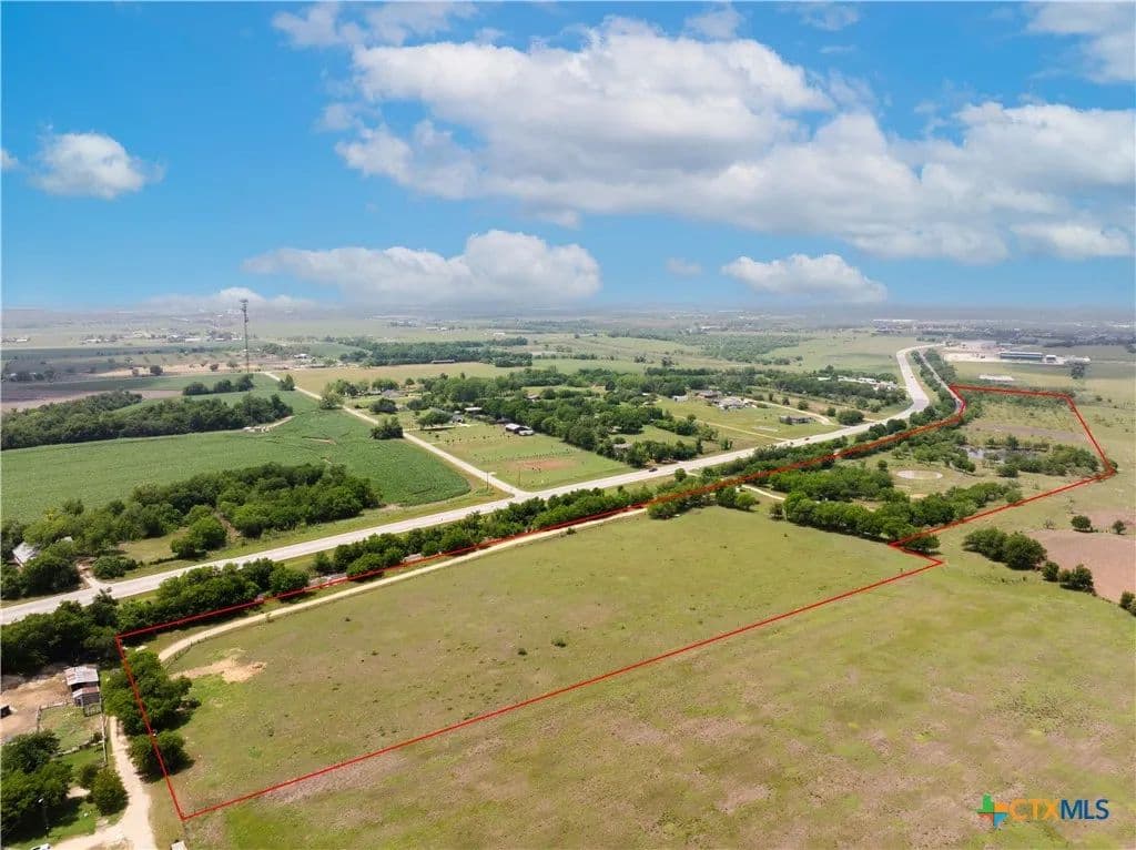 26.67 Acres of Land for Sale in Taylor, TX - Taylor, Texas, 76574