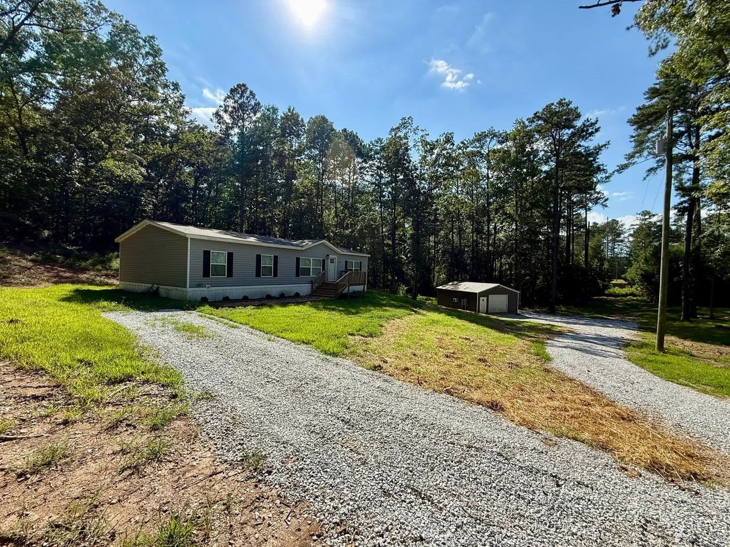 Cleburne County Home on 5+/- Acres - Heflin, Alabama, 36264