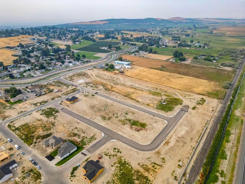 Lots & Land-Other in Sunnyside