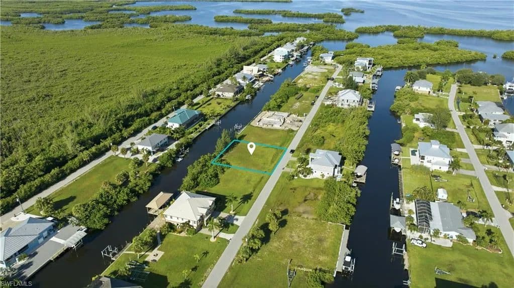 0.25 Acres of Land for Sale in PUNTA GORDA, FL - Punta Gorda, Florida, 33955