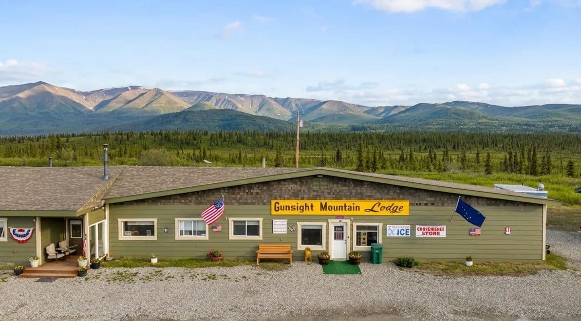 Gunsight Mountain Lodge - Chickaloon, Alaska, 99674