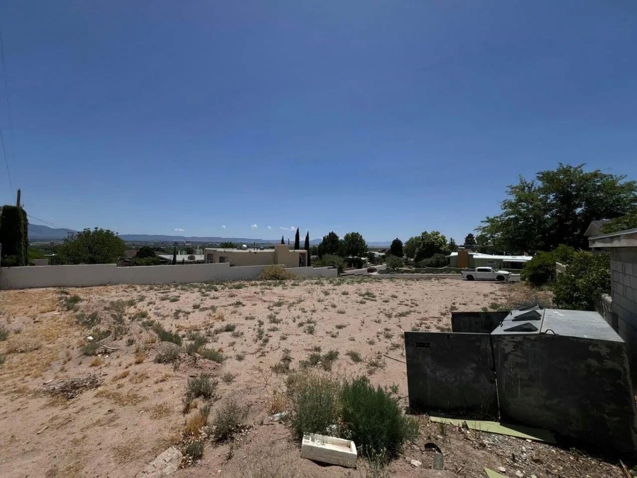 Land -Single Family Acreage in Albuquerque - Albuquerque, New Mexico, 87105