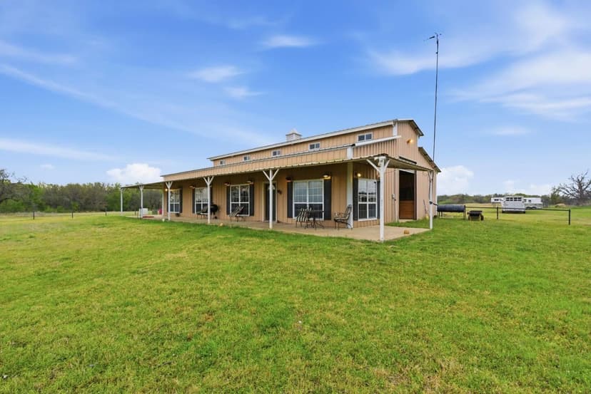 10875 Brock Highway, Lipan, Texas 76462