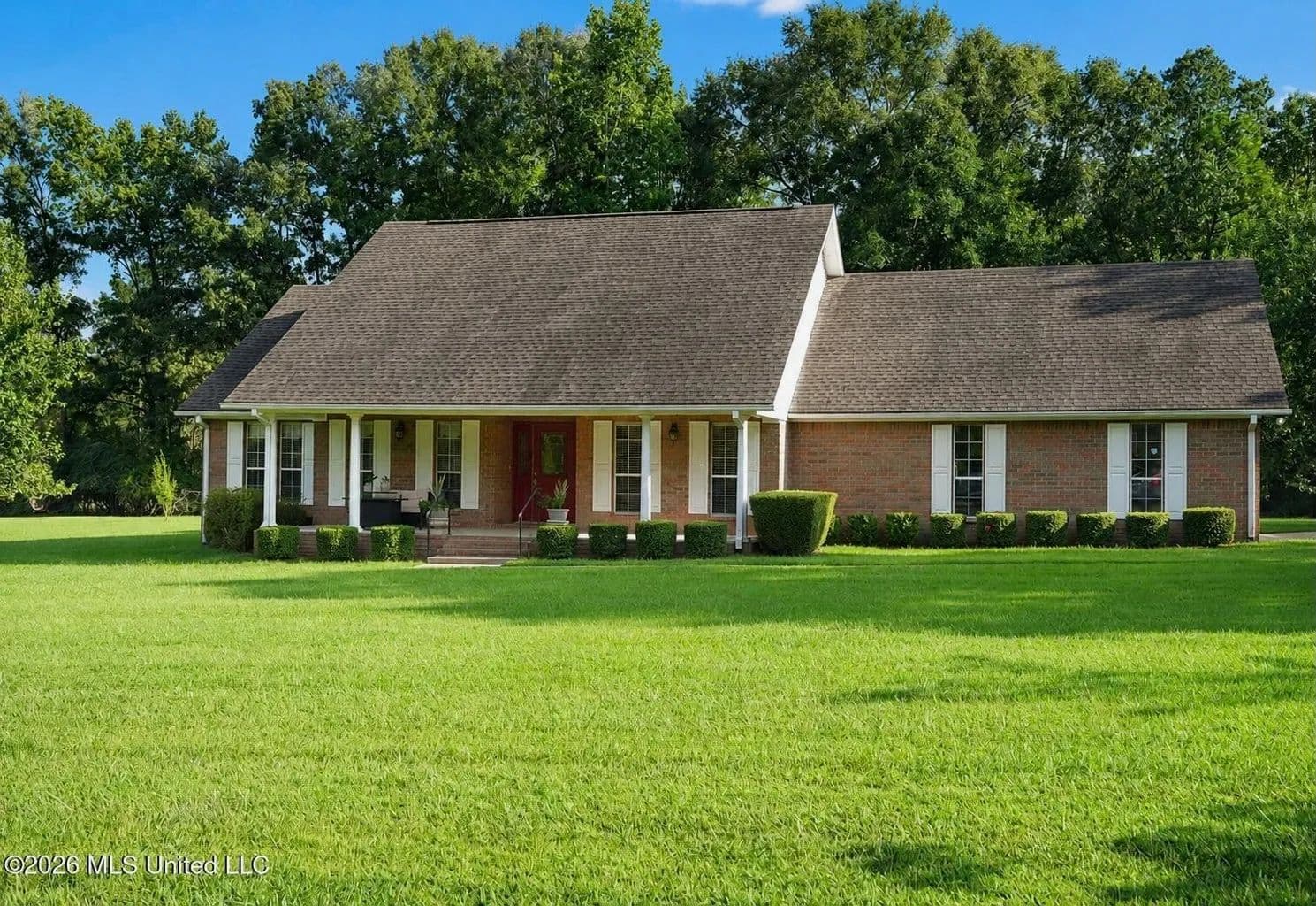 4 Bedroom Home in Deerfield Subdivision, Summit, MS - Summit, Mississippi, 39666