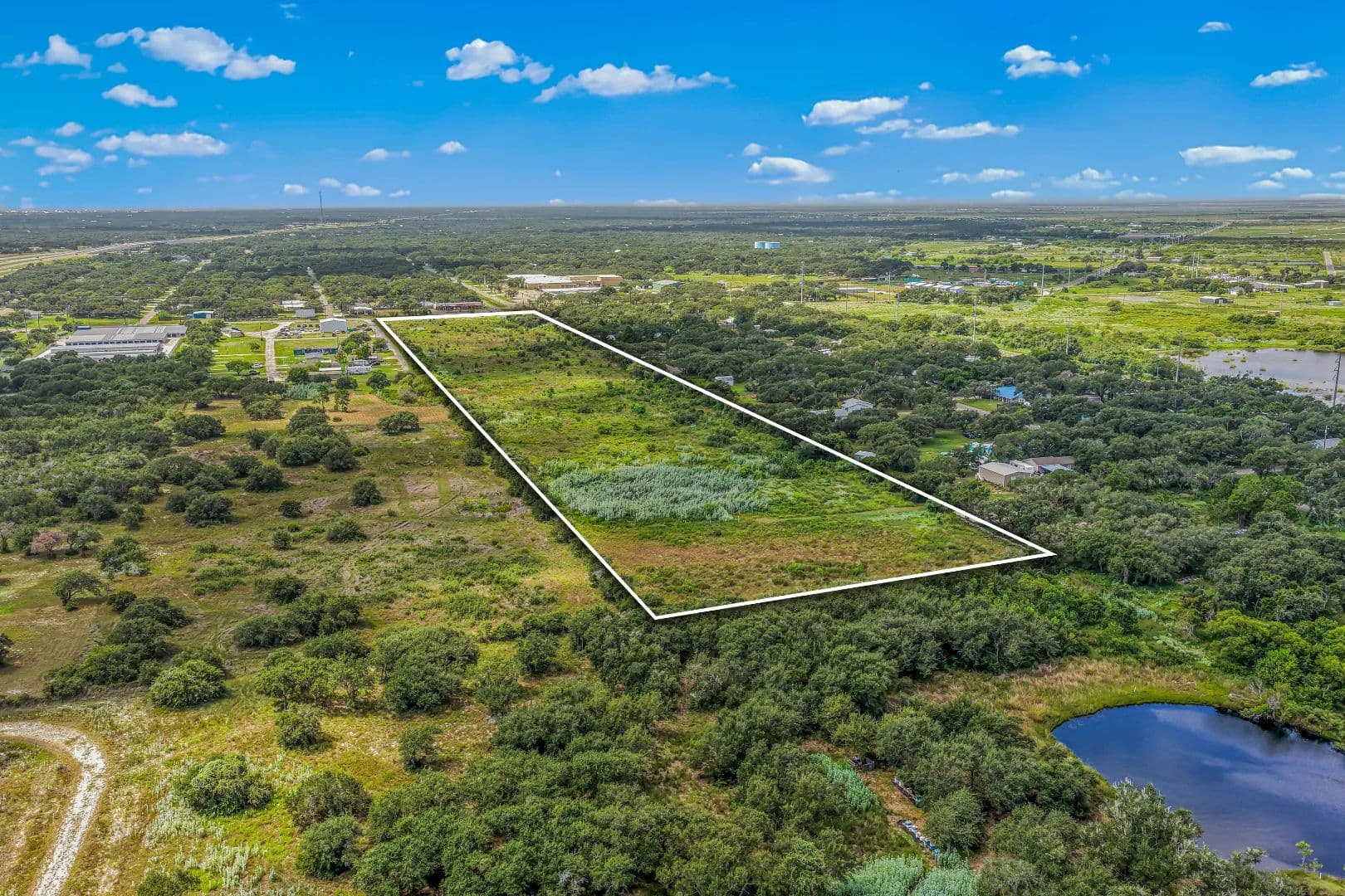 2020 W Market St. Rockport, TX 78382 - Rockport, Texas, 78382