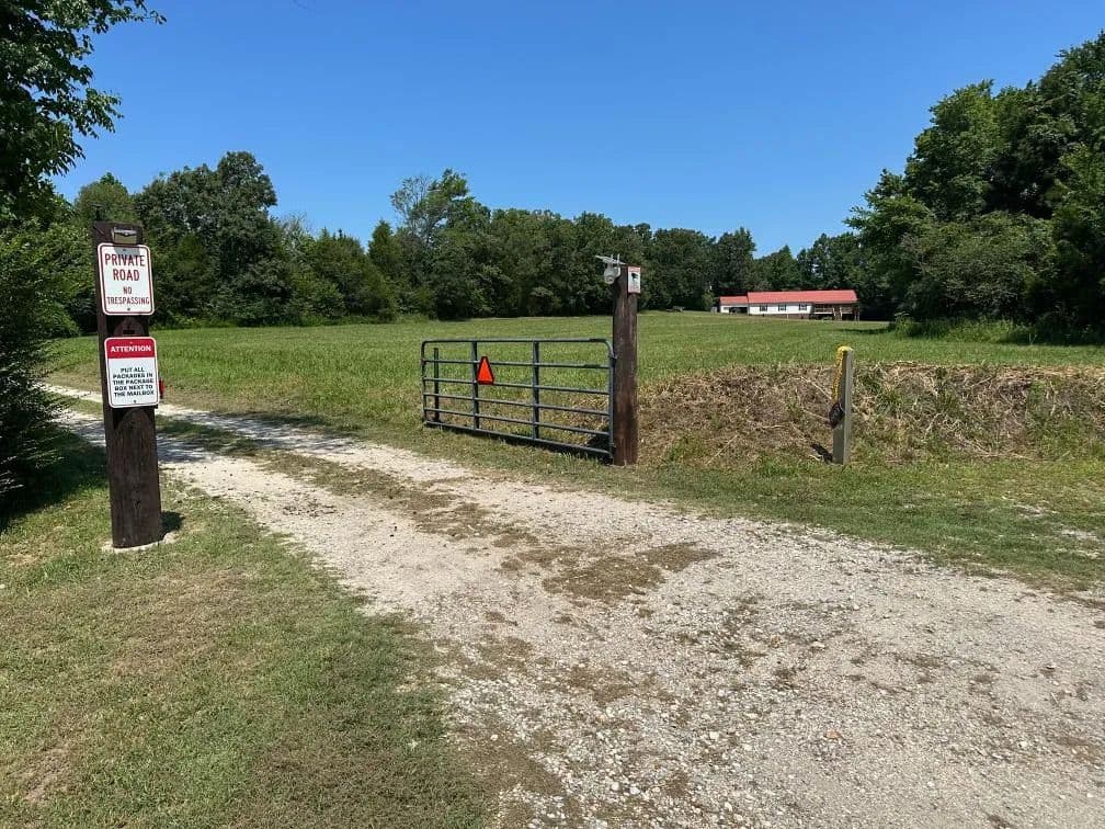 Flippin Lane Farm - Cedar Grove, Tennessee, 38321