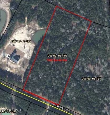 5 Acres of Land for Sale in Ridgeland, SC - Ridgeland, South Carolina, 29936
