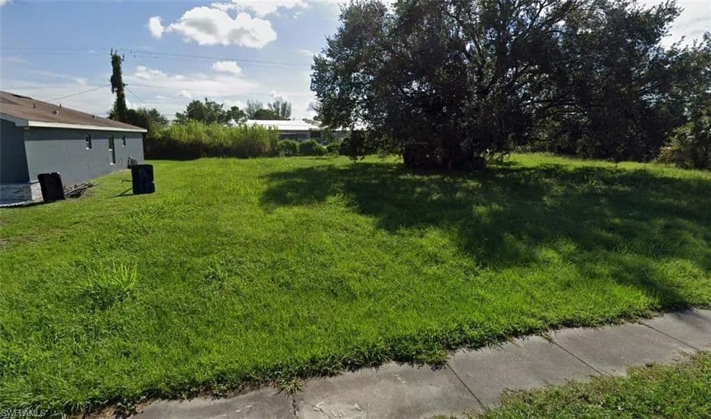 Vacant Land in Fort Myers - Fort Myers, Florida, 33916