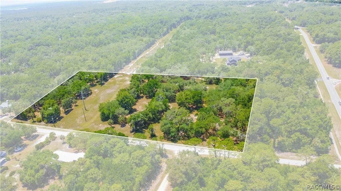 Lots & Land-Other in Inglis - Inglis, Florida, 34449