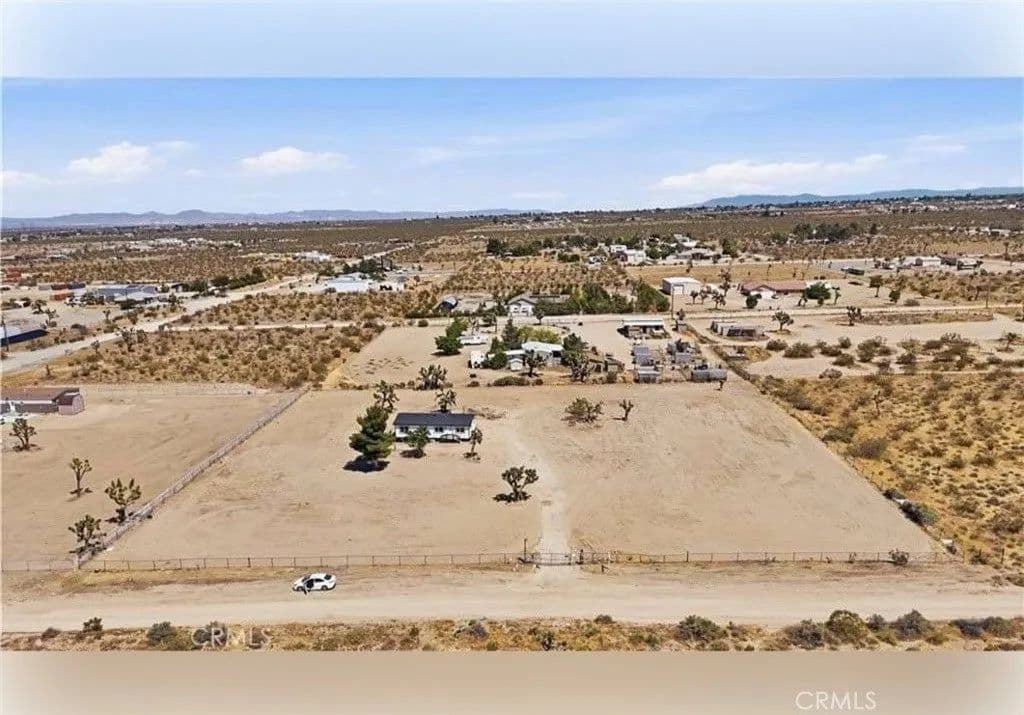 Lots & Land-Other in Pinon Hills - Pinon Hills, California, 92372
