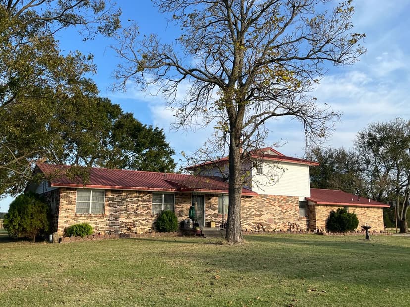 Beautiful 20-Acre Country Estate in Atoka County, Southeastern OK