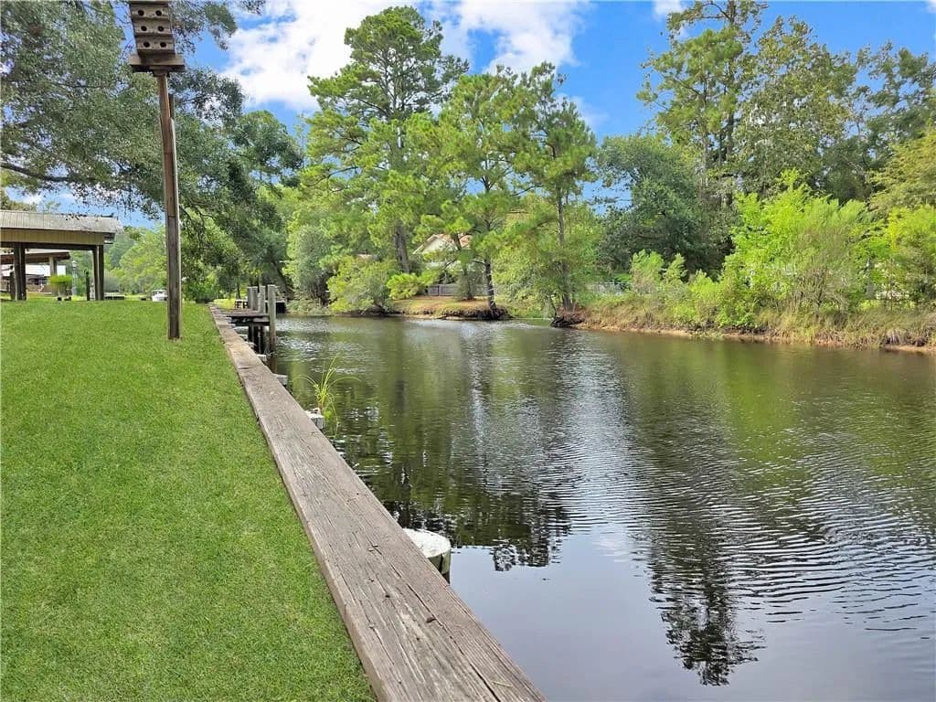 0.75 Acres of Land for Sale in Lacombe, LA - Lacombe, Louisiana, 70445