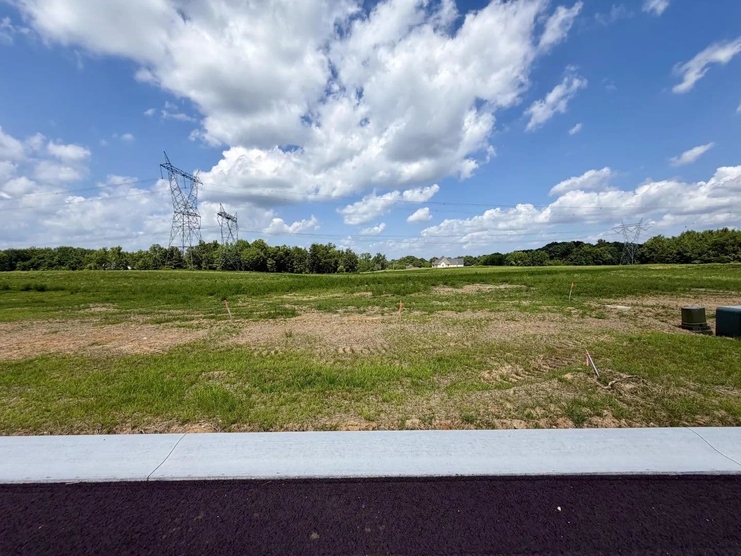 Land -Single Family Acreage in Clarksville - Clarksville, Tennessee, 37043
