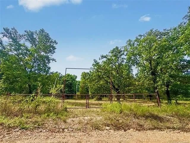 Lots & Land-Other in Stilwell - Stilwell, Oklahoma, 74960