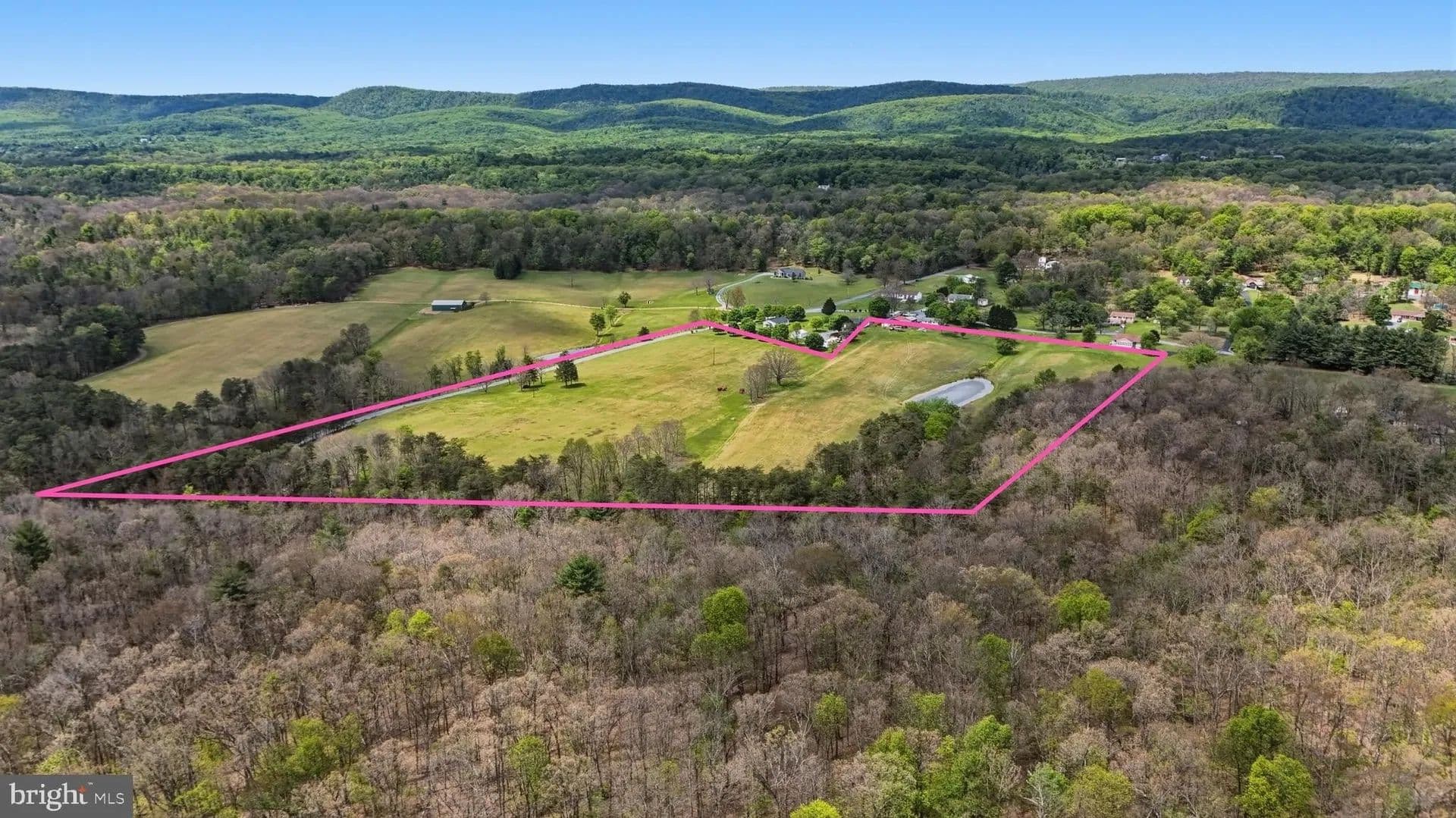 Lots & Land-Other in HEDGESVILLE - Hedgesville, West Virginia, 25427