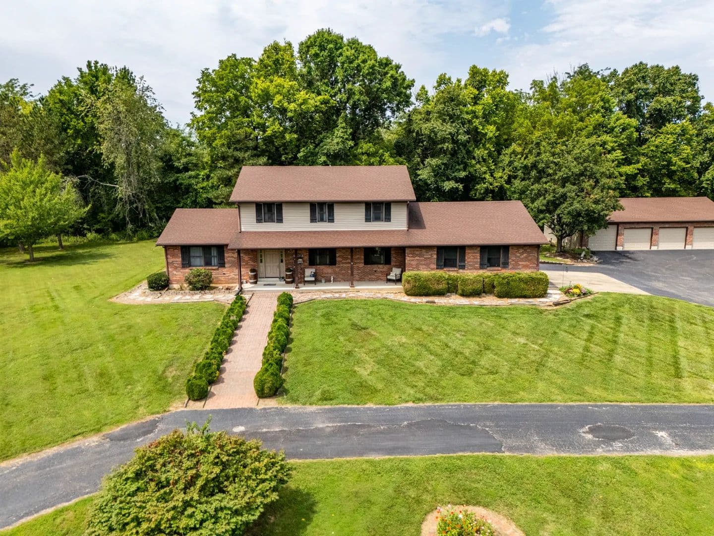Expansive 4-Bedroom Home on 31± Acres of Tranquility and Versatility – Lincoln County - Foley, Missouri, 63347