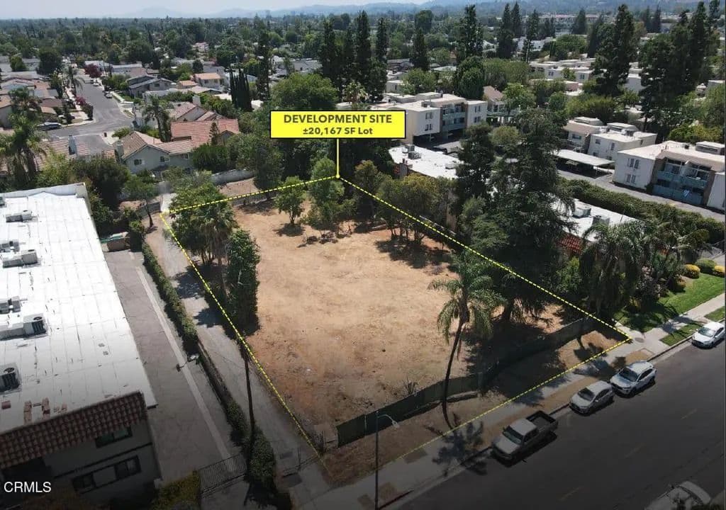 0.46 Acres of Land for Sale in Los Angeles, CA - Los Angeles, California, 91356