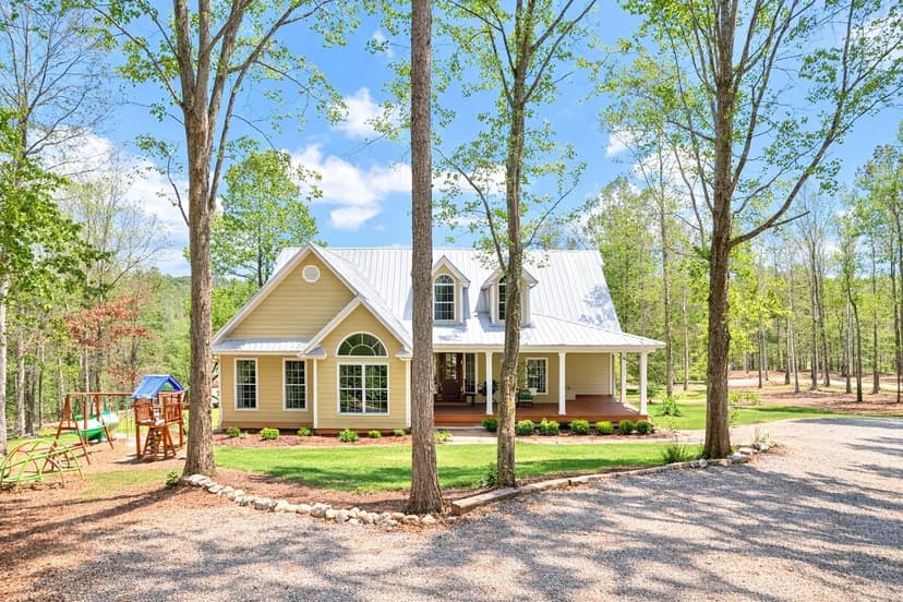 Beautiful Home on 1.73+/- Acres in Tallapoosa Cty, AL