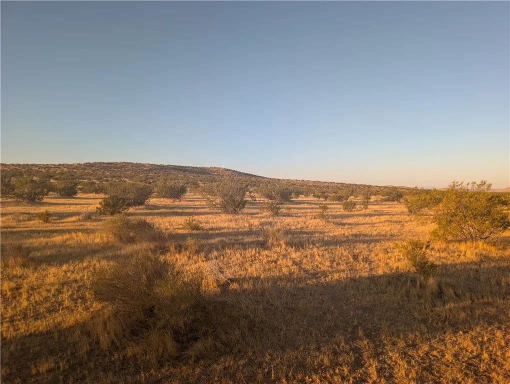 318.3 Acres of Land for Sale in Edwards, CA - Edwards, California, 93523