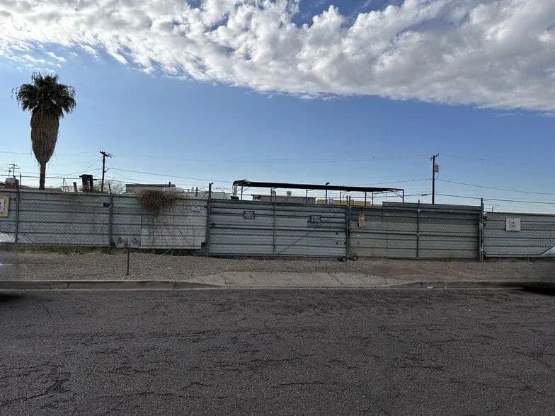 Land -Industrial in Phoenix - Phoenix, Arizona, 85034