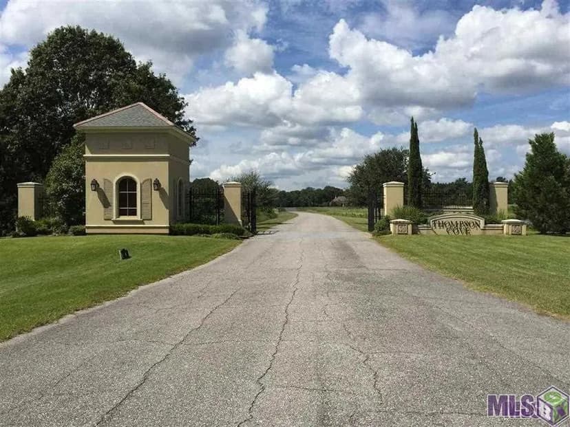 Property from Lot 1 Thompson Cove Dr - KW