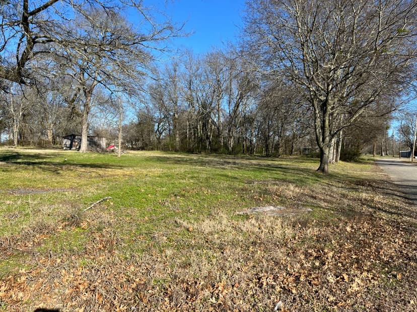 Build-Ready In-Town Lot in Fort Towson, Oklahoma