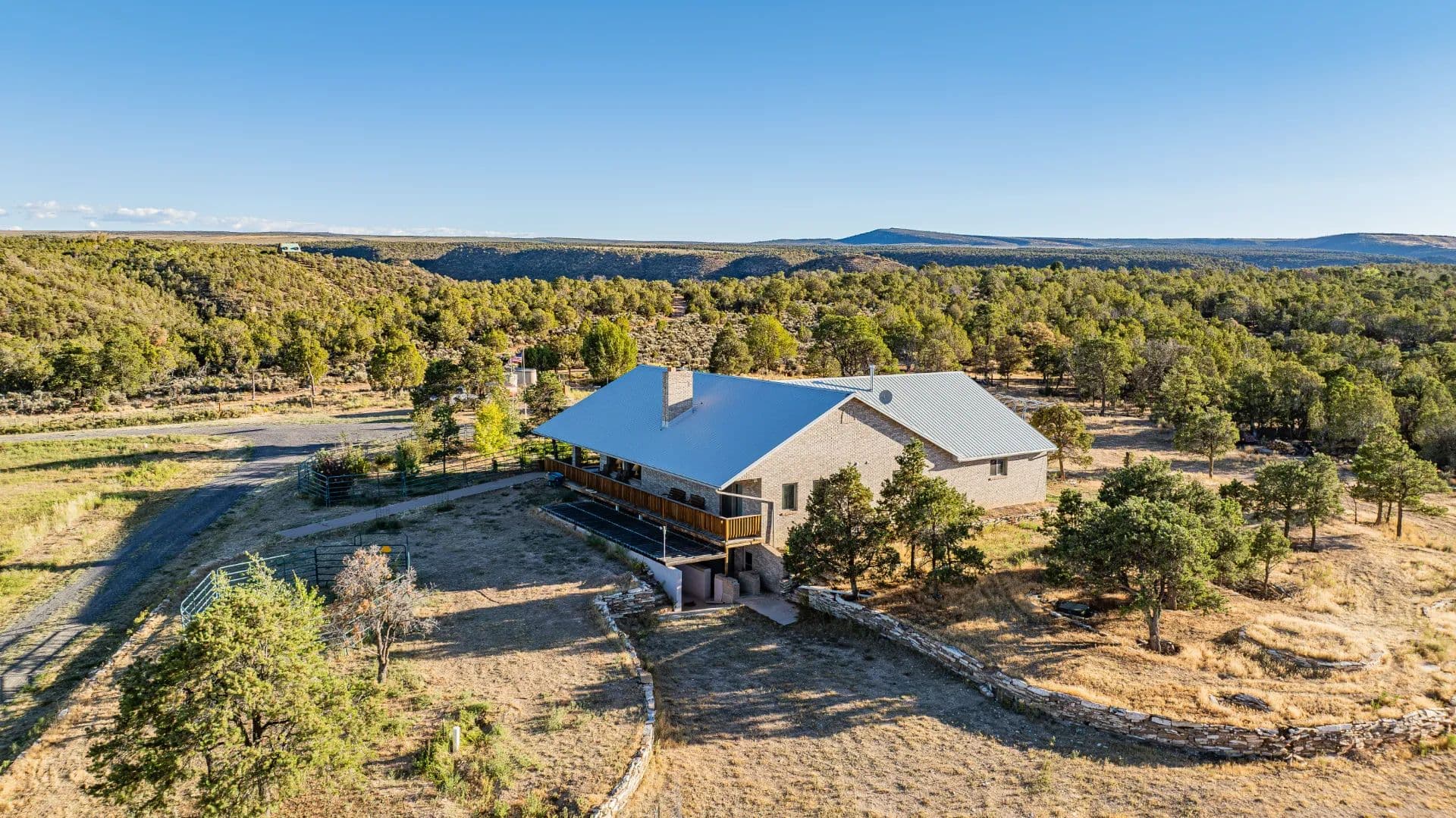 Sunset Ranch - 