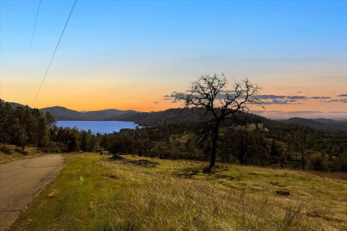 5 Acres of Land for Sale in Browns Valley, California - Browns Valley, California, 95918