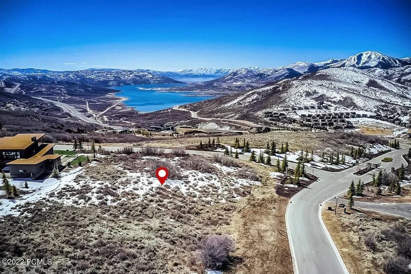 Property from 623 W Peace Tree Trail #80 - KW