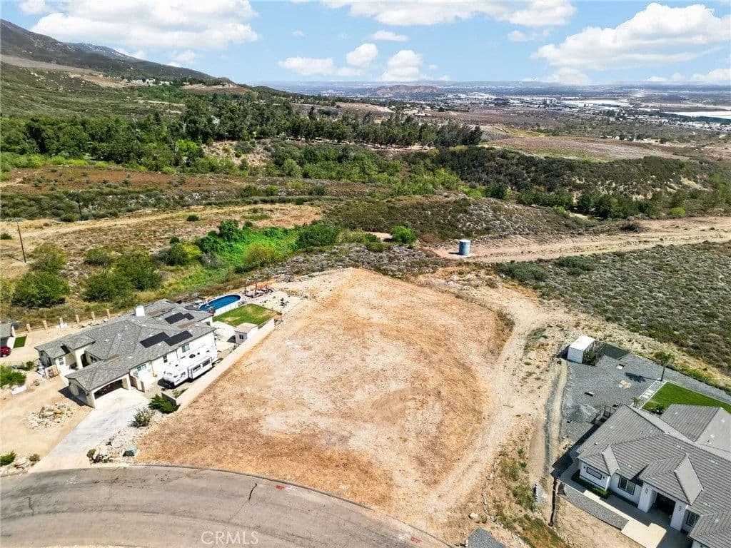 Lots & Land-Other in San Bernardino - San Bernardino, California, 92407