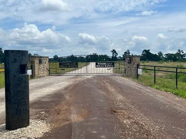 17.34 Acres of Land for Sale in Centerville, Texas - Centerville, Texas, 75833