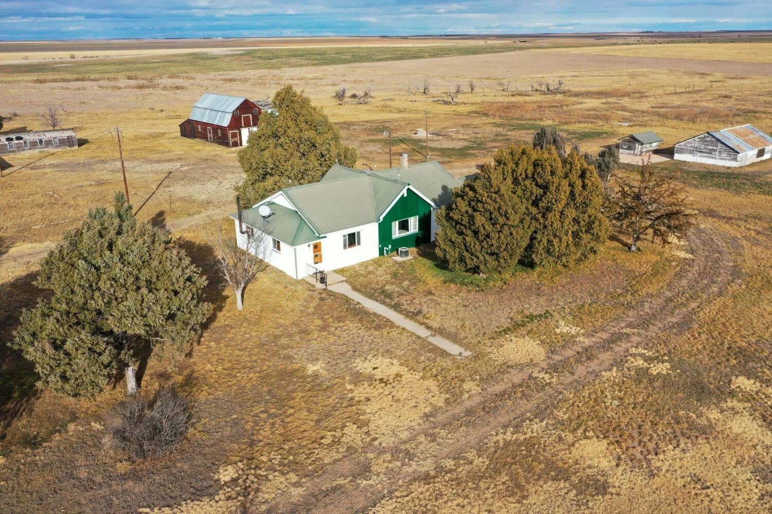 Fixer Upper on 35 Acres in Phillips County, CO. Sells AS-IS. - Haxtun, Colorado, 80731