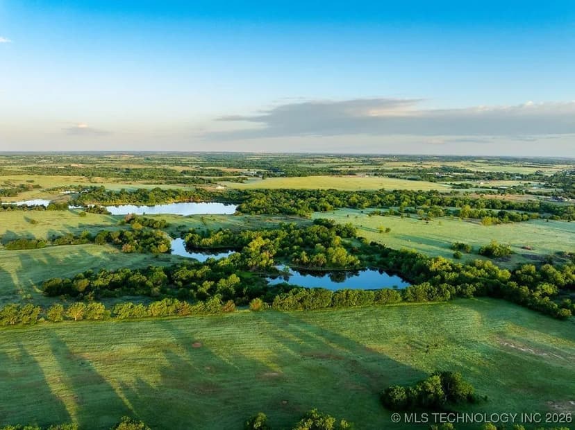 Property from 10 N Washington Street - KW