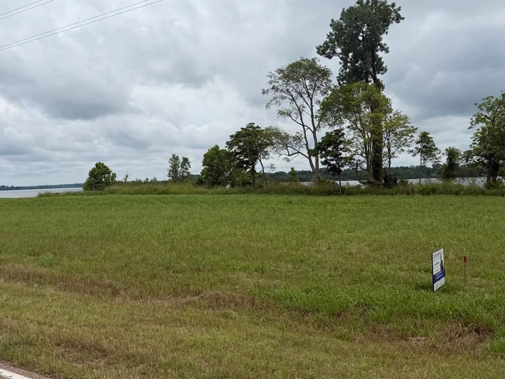 Property from Lot 9 Eagle Lake Shore Rd - KW - Vicksburg, Mississippi, 39183