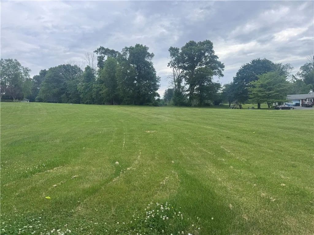 1 Acre of Land for Sale in North Smithfield, Rhode Island - North Smithfield, Rhode Island, 02896